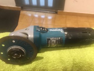 Amoladora Radial Makita