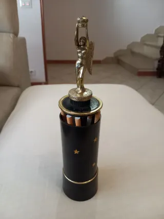 Portasigarette vintage a scomparsa con carillon