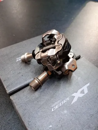 Pedales Shimano Deore XT