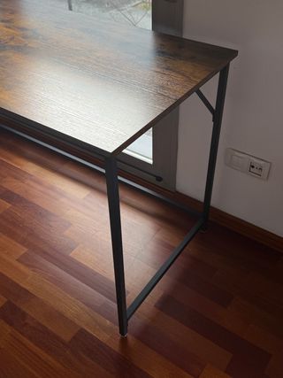 Escritorio madera y metal