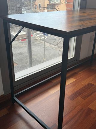 Escritorio madera y metal