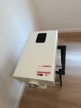 Calentador Ariston Estanco Bajo NOx 11L