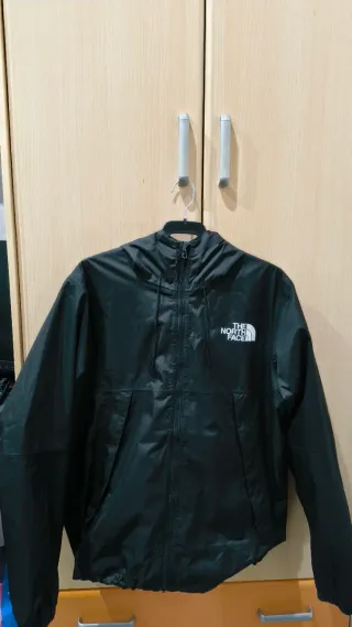Chaqueta cortavientos The North Face impermeable