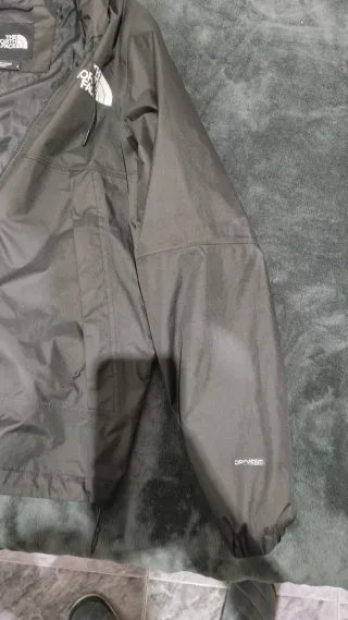 Chaqueta cortavientos The North Face impermeable