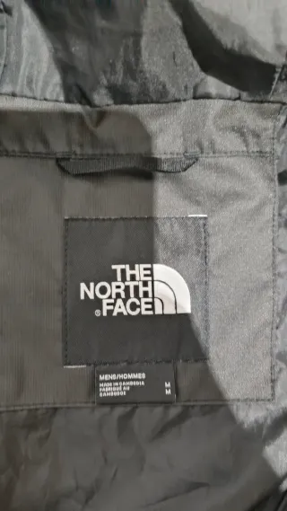 Chaqueta cortavientos The North Face impermeable
