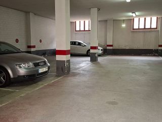 Garaje en alquiler en Jaca