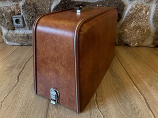 Máquina de coser Refrey 527