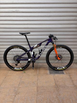 Canyon Lux  CFR World Cup M