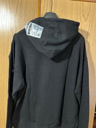 Felpa nera unisexVetements