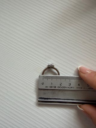 Anillo  Plata talla 7  TIENE SIGNOS USO!!