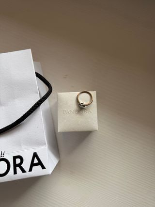 Anillo  Plata talla 7  TIENE SIGNOS USO!!