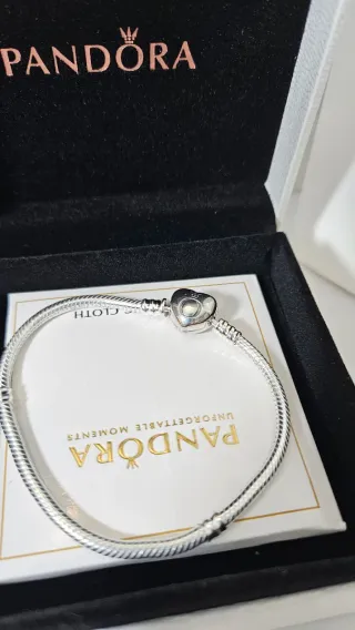 Pulsera Corazón Plata, incluye caja y bolsa