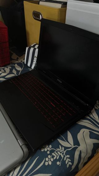 MSI 16p6 GL63 y HP RT3290
