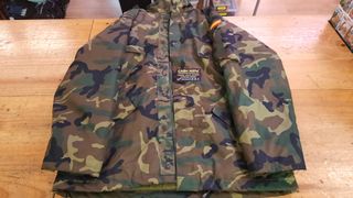 Conjunto Chaquetón y Pantalón de Campaña