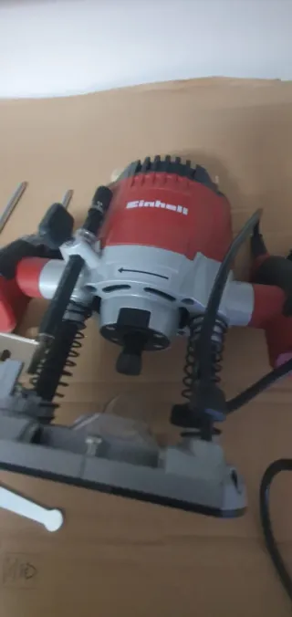 Fresadora Einhell Roja y Gris