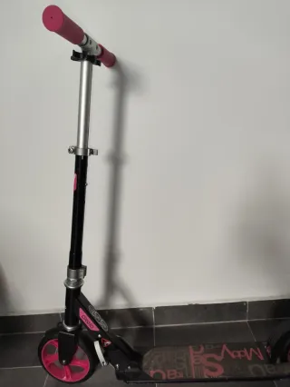 Patinete Oxelo rosa y negro