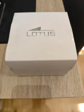 Reloj Lotus Azul y Dorado