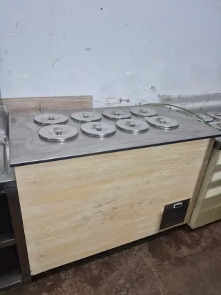 Congelador de helados con 8 cubetas