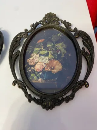 Cornici in bronzo antiche con dipinti