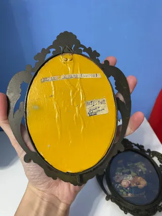 Cornici in bronzo antiche con dipinti