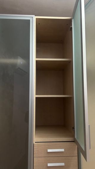 Armario modular madera y cristal