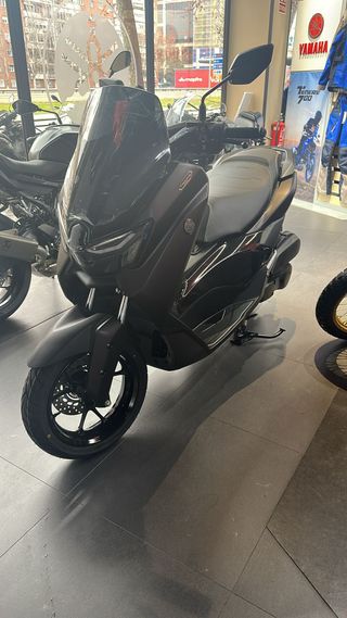 Yamaha NMAX TechMAX Dark Magma 125cc