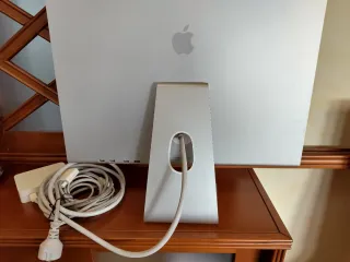 Pantalla Apple Cinema Display Plata