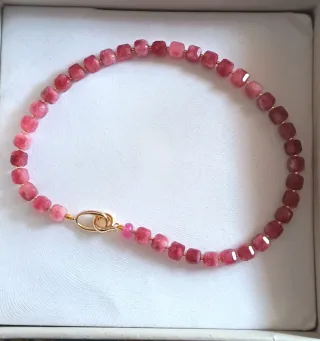 Collana con quarzo sfaccettato rosa fragola