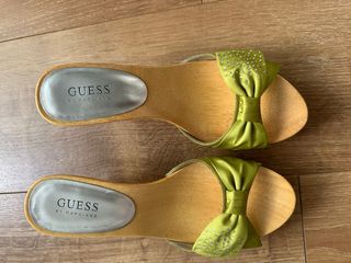 Sandalias Guess Verdes con Lazo y Pedrería