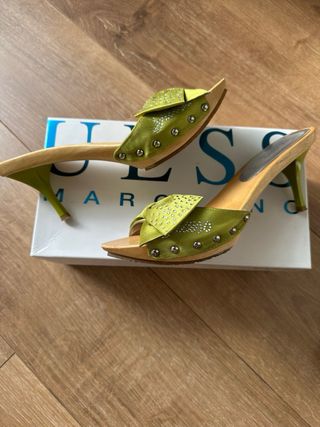 Sandalias Guess Verdes con Lazo y Pedrería