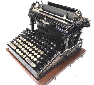 Máquina de escribir antigua Smith Premier 1