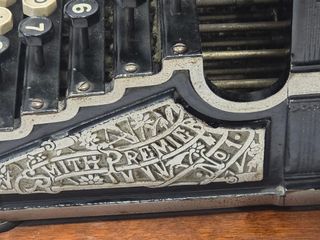 Máquina de escribir antigua Smith Premier 1
