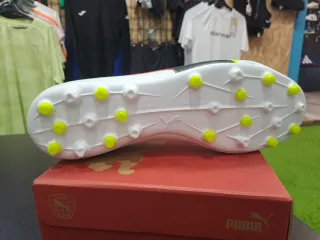 Bota Fútbol Puma King Match MG 2026