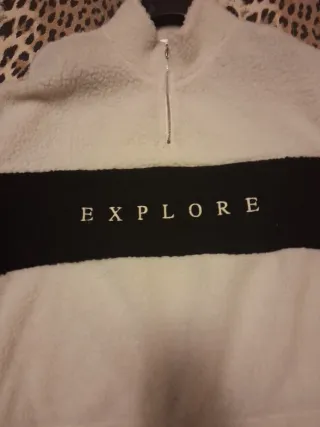 Felpa bianca e nera con zip taglia S