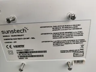 Sunstech LED 24 HD con DVD con base de pared