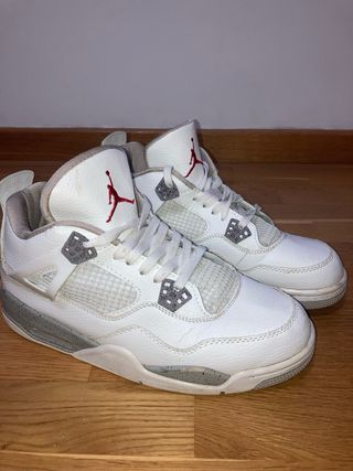 Jordan 4 Gris y Blanco