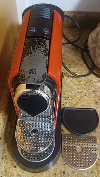 Cafetera Nespresso Krups Citiz Roja