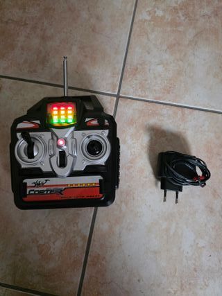 Elicottero radiocomandato arancione lungo cm 40