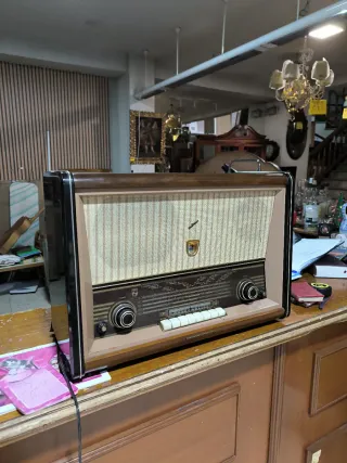 Radio Philips Antigua