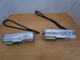 Sony Cyber-shot DSC-P7 e DSC-P9