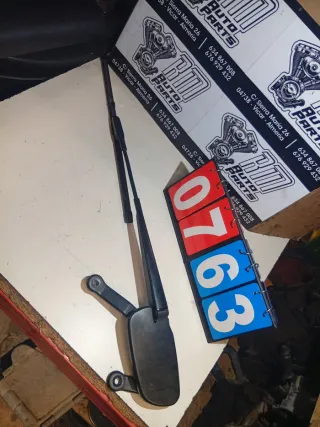 Brazo Limpiaparabrisas Derecho Mercedes CLA