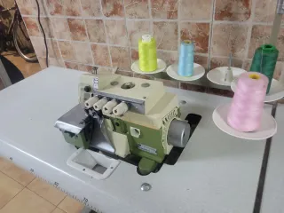 Remalladora industrial 4 hilos 2 agujas