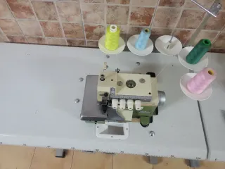 Remalladora industrial 4 hilos 2 agujas