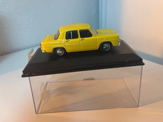 Renault 8 TS (1968) Altaya 1:43 OJO LE FALTA UN ES
