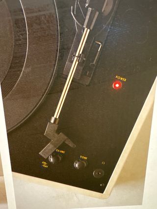 Tocadiscos Crosley Beige y Dorado