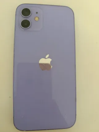 iPhone 12 Morado