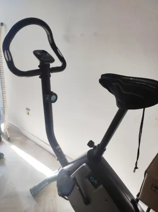 Bicicleta Estática Essential Decathlon