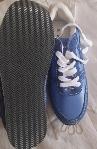 Sneakers sportive per bambina taglia 36