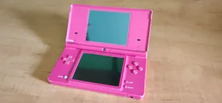 Nintendo DSi Rosa + Accessori