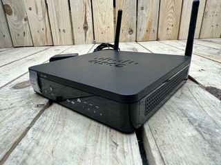 ROUTER INALAMBRICO CISCO RV110W